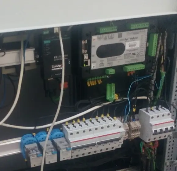 Hybrid power system for a school in Angola