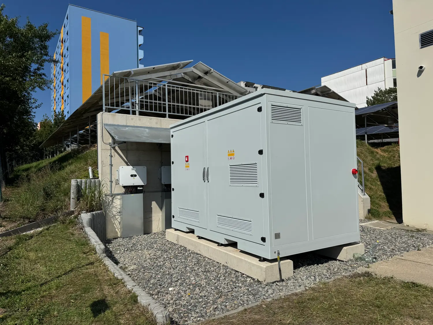 battery energy storage system (BESS)