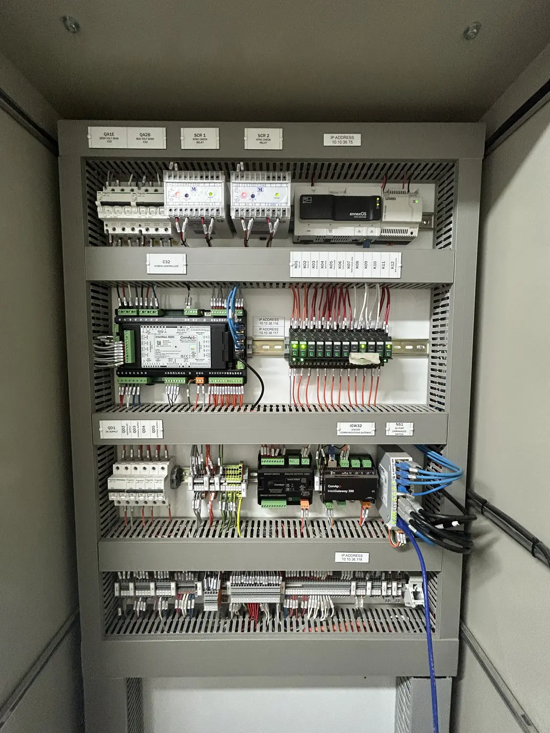 Intelineo 6000 Hybrid Microgrid controller