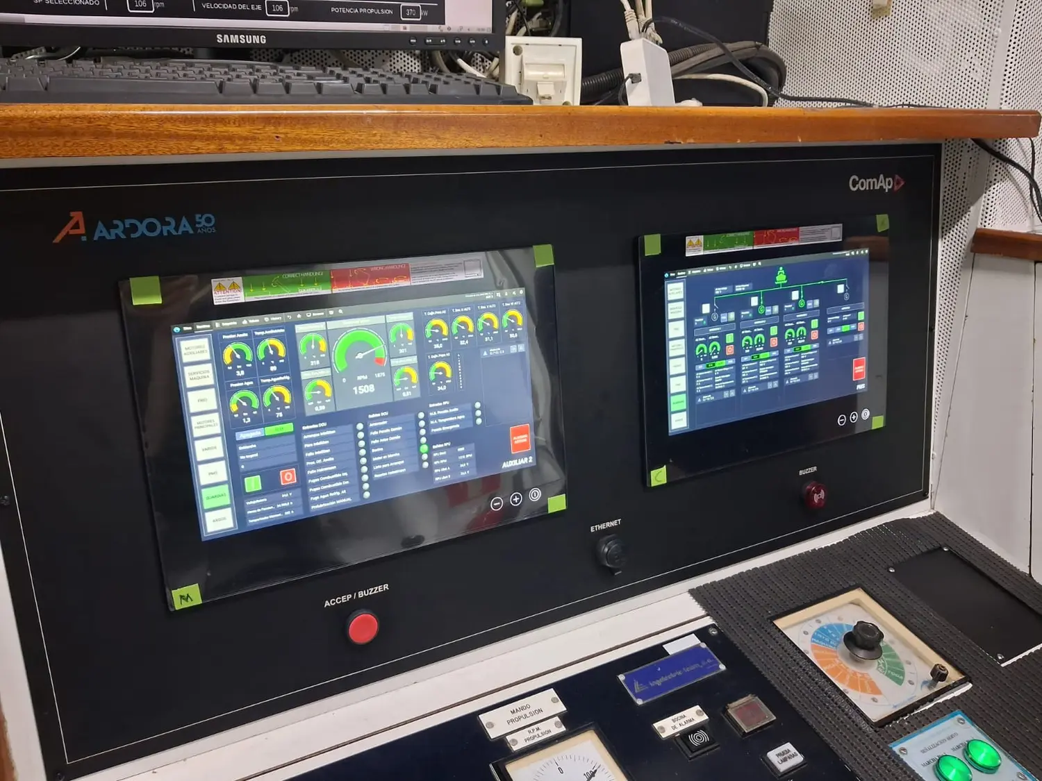 ComAp Marine display 2